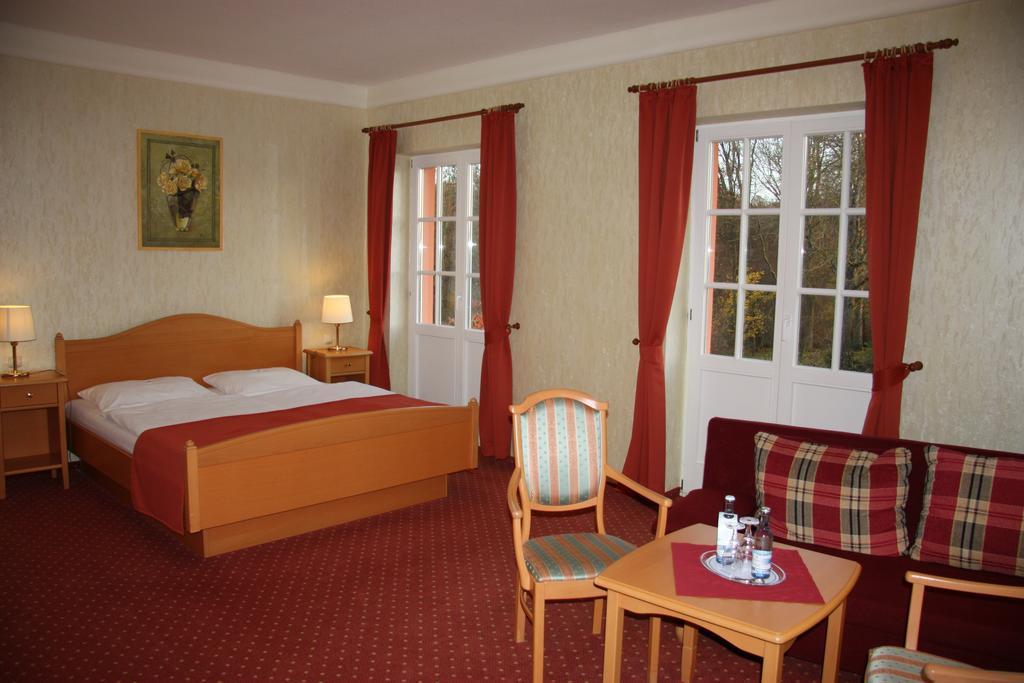 Altes Gutshaus-Federow Hotel Luaran gambar